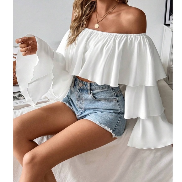 Boho Off Shoulder Ruffle Bell Long Sleeve Cropped Top - Picture 2 of 8